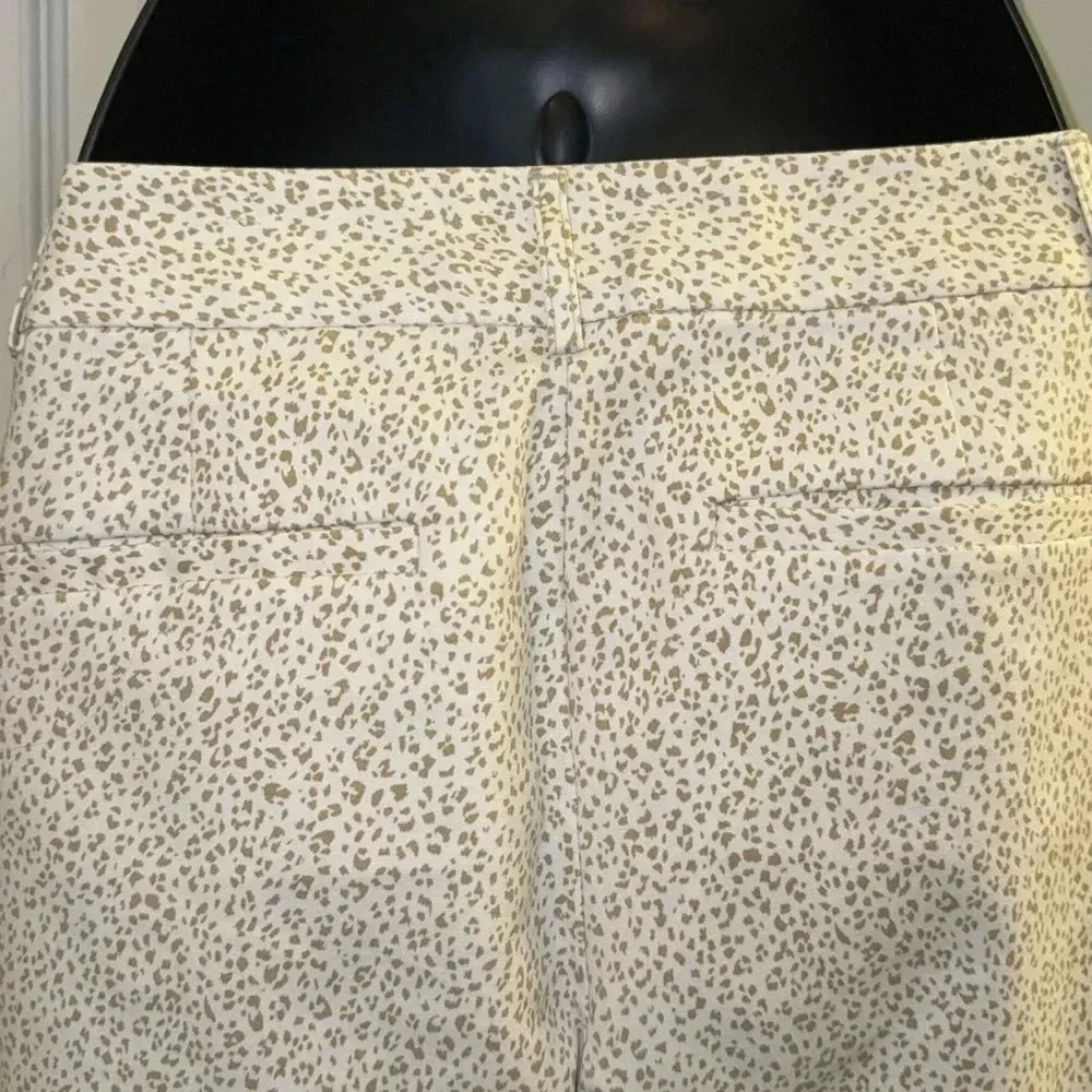Liz Claiborne white and tan pants